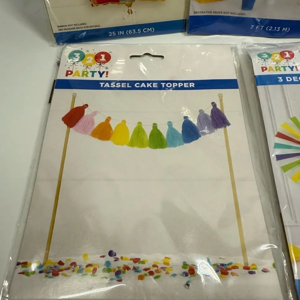 D29   Party Decorations- 7 piece Rainbow party decor - balloons, napkins, garlan